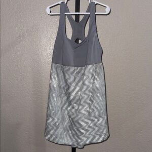 Lululemon Gray and Silver Chevron Tank Top - size 8